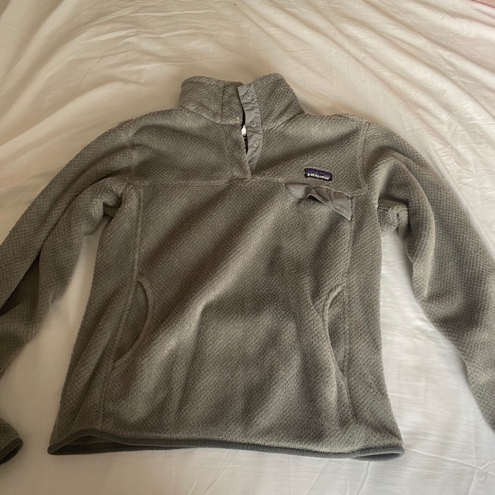 Grey Patagonia Pullover